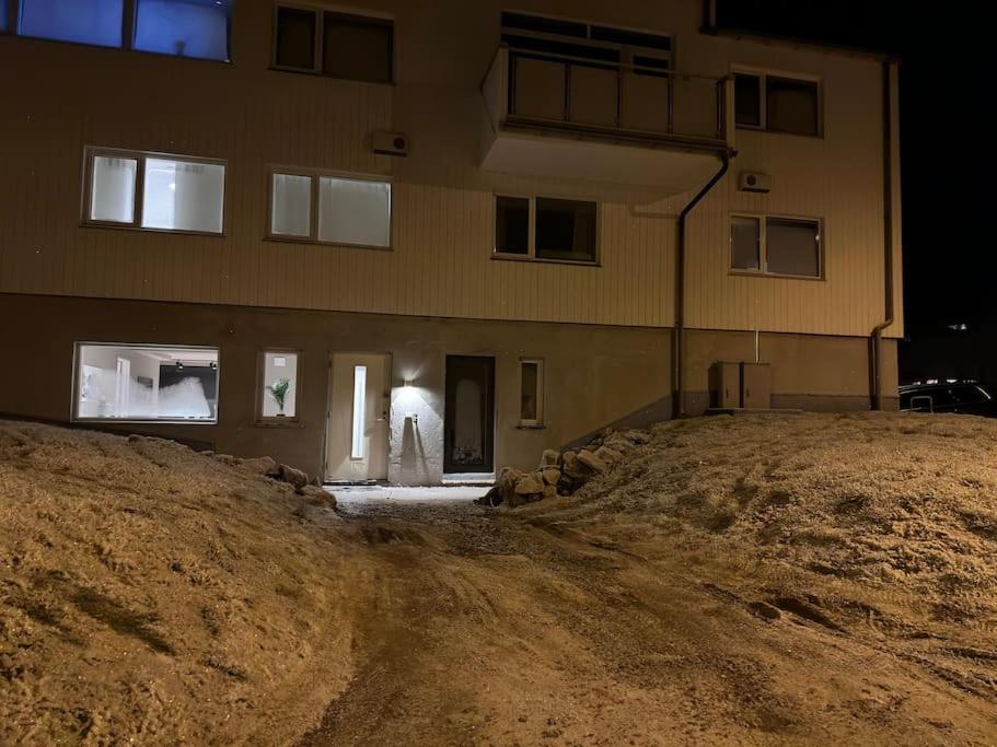 Staying, Studio Apt. 2 Тромсьо Екстериор снимка