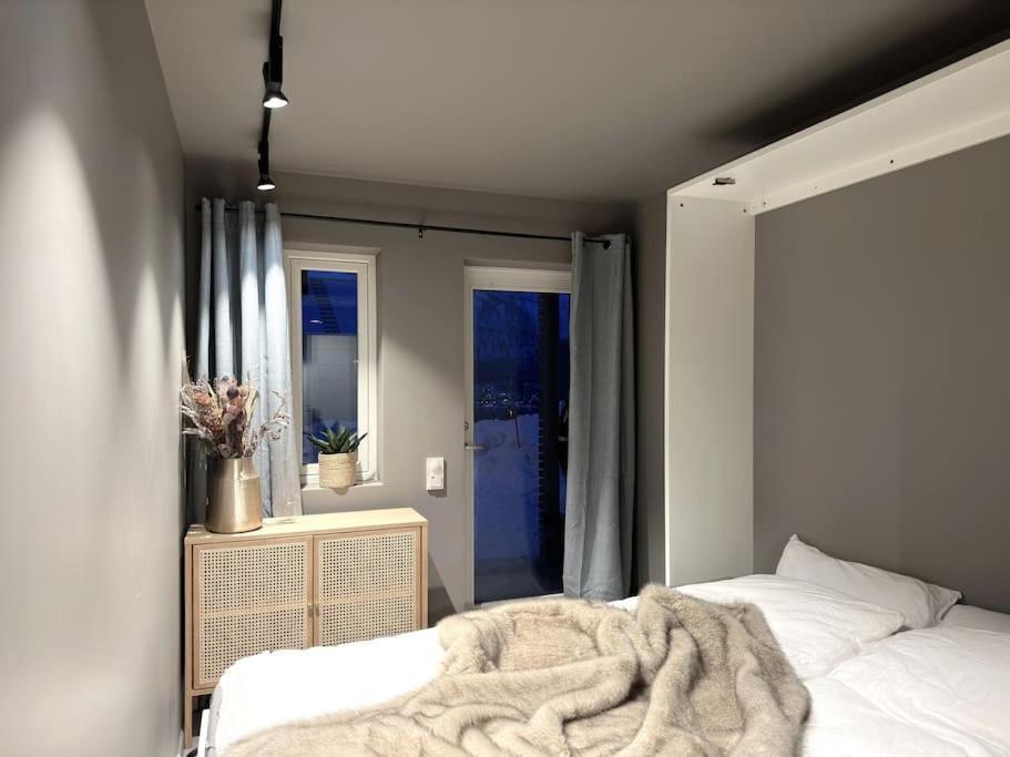 Staying, Studio Apt. 2 Тромсьо Екстериор снимка